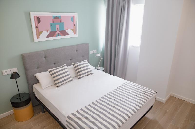 Apartamentos Libere Valencia Abastos Экстерьер фото